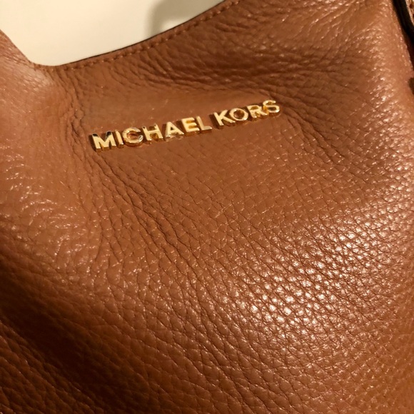 Michael Kors Purse - Picture 5 of 8